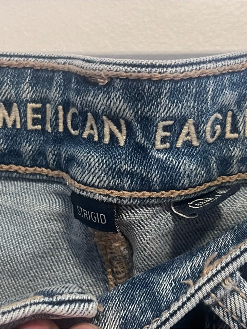 American Eagle Strigid Mom Jeans High Rise Distressed Ripped Vintage Y2K Denim - Picture 8 of 14